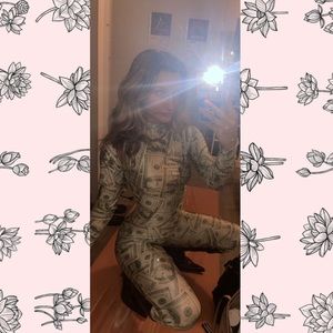 PARTY CITY MONEY BODY SUIT COSTUME 🪷